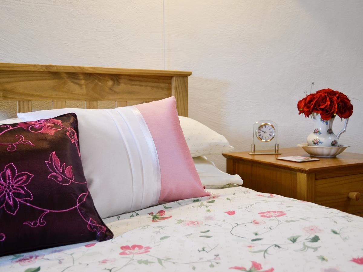 Fordbrook Cottage Brixton  Esterno foto