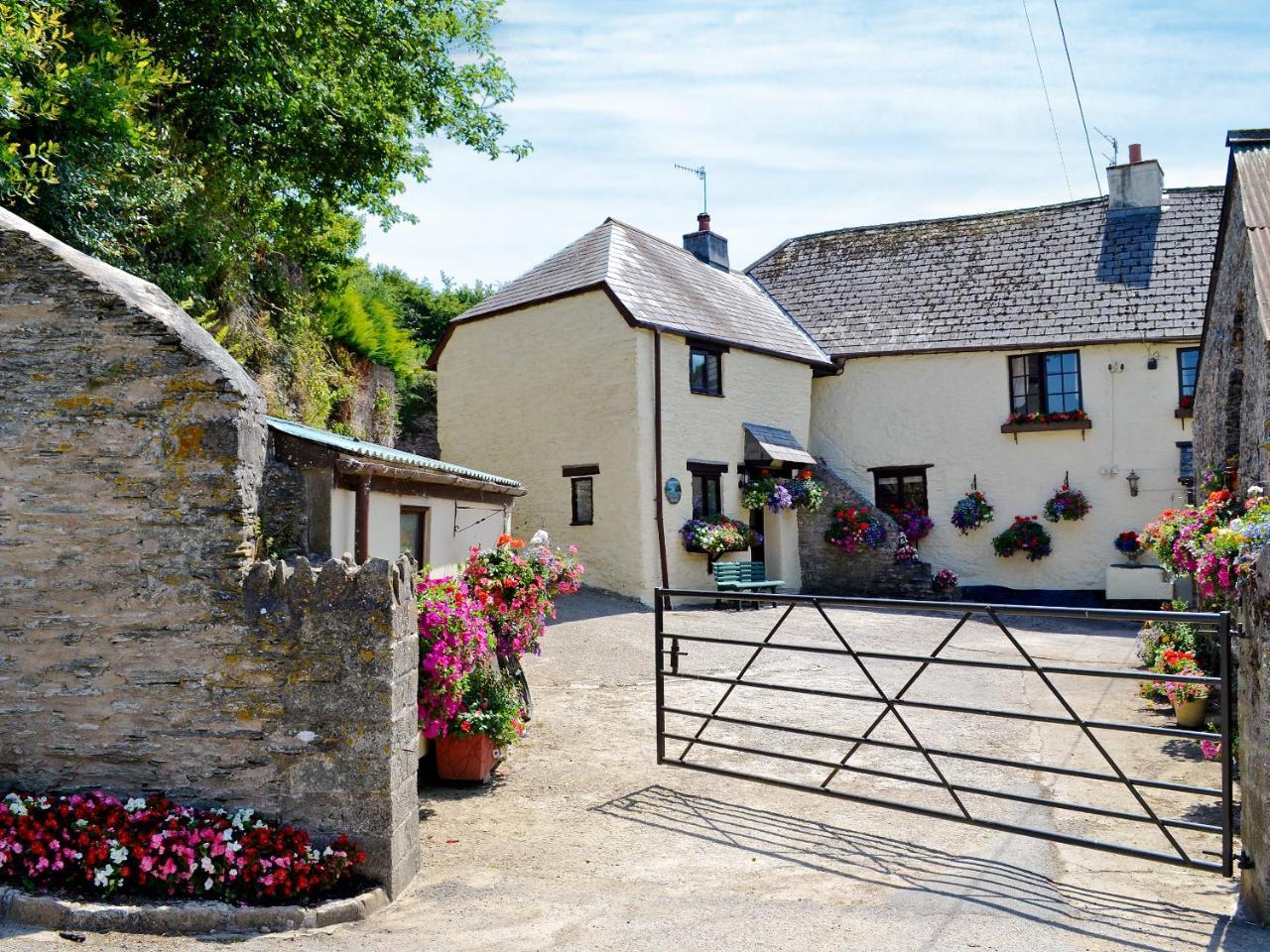 Fordbrook Cottage Brixton  Esterno foto